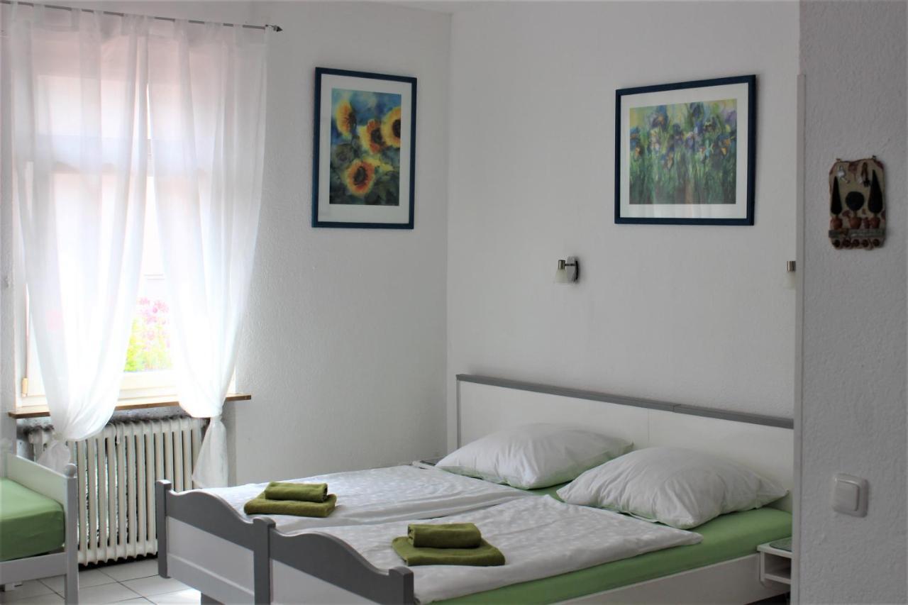Hotel Zur Post Schwanheim Франкфурт на Майн Екстериор снимка